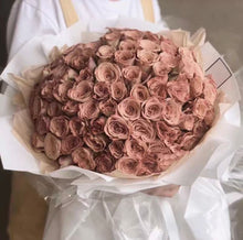 Load image into Gallery viewer, Addicted to You Flower Bouquet