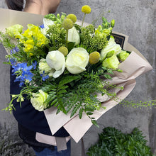 Load image into Gallery viewer, WHITE WONDERS