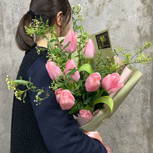 Load image into Gallery viewer, MINI TULIPS BOUQUET