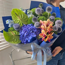 Load image into Gallery viewer, Ocean Deep Love Bouquet
